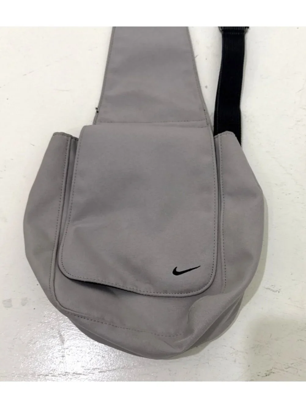 Y2K Nike Crossbody Sling Bag Gray Backpack Streetwear Hype Grail Travel VTG